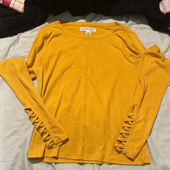 COPY - Mustard top - Picture 1 of 1